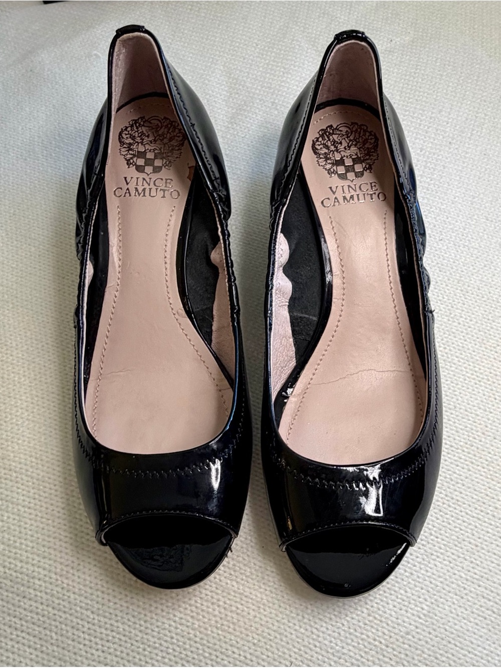 Vince Camuto Black Patent Peep-Toe Wedge Pumps Size 7M